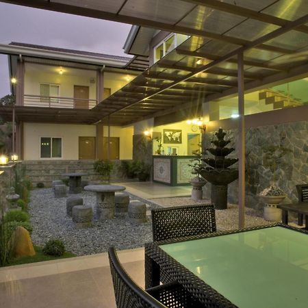 Tagaytay Wingate Manor Hotell Tagaytay City Exteriör bild