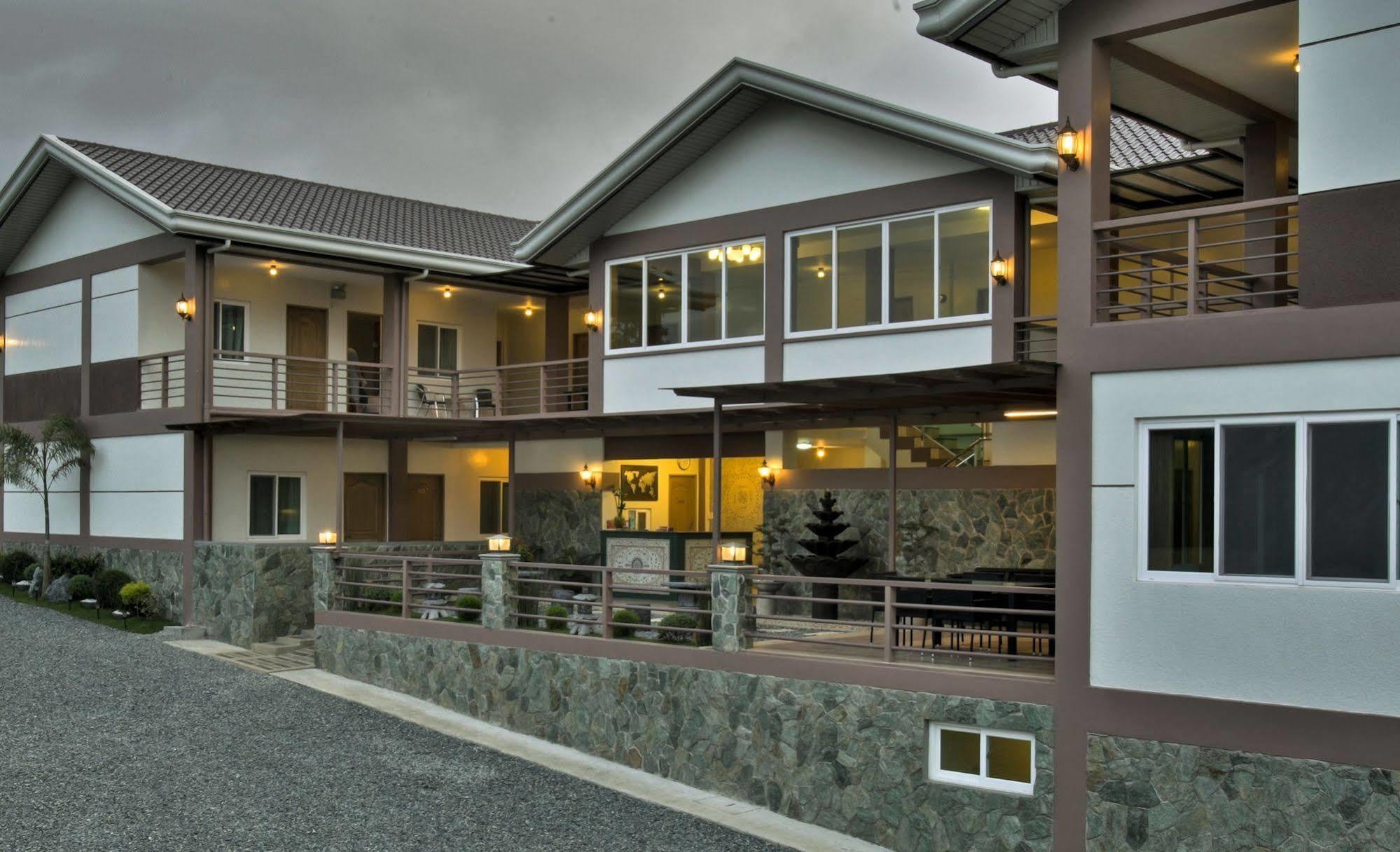 Tagaytay Wingate Manor Hotell Tagaytay City Exteriör bild