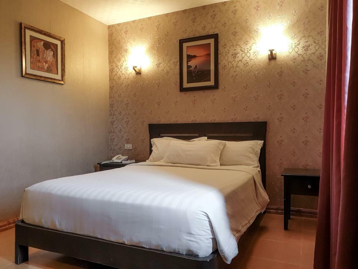 Tagaytay Wingate Manor Hotell Tagaytay City Exteriör bild