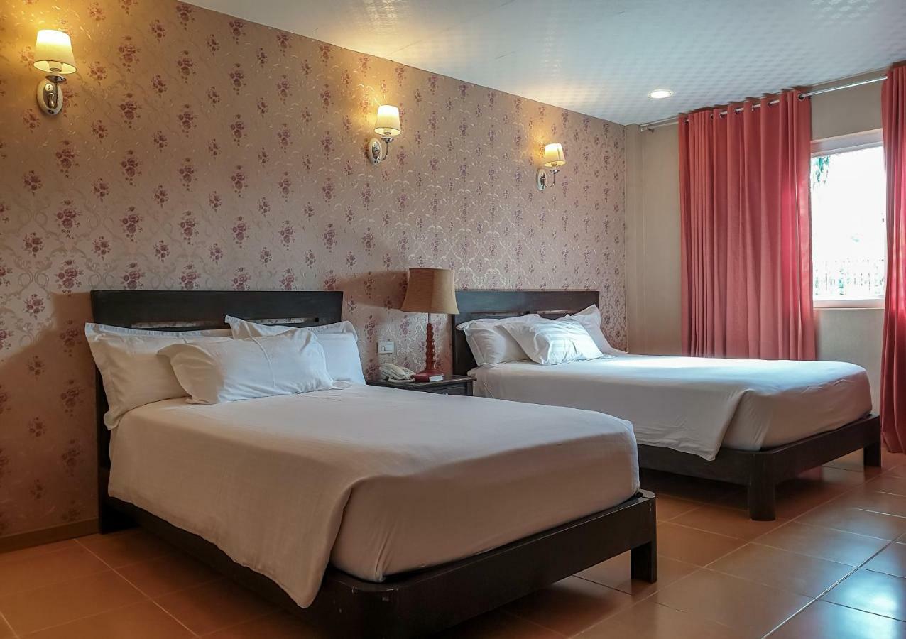 Tagaytay Wingate Manor Hotell Tagaytay City Exteriör bild