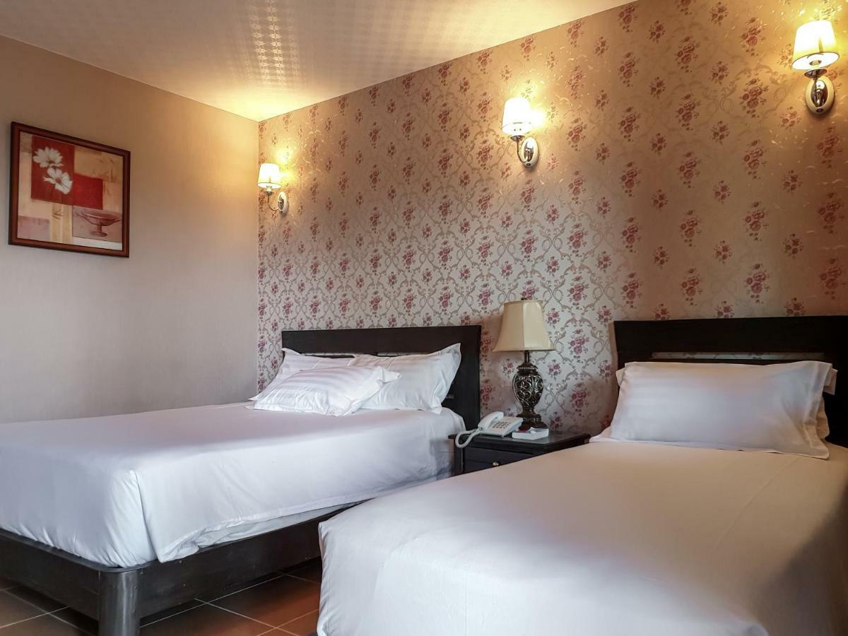 Tagaytay Wingate Manor Hotell Tagaytay City Exteriör bild